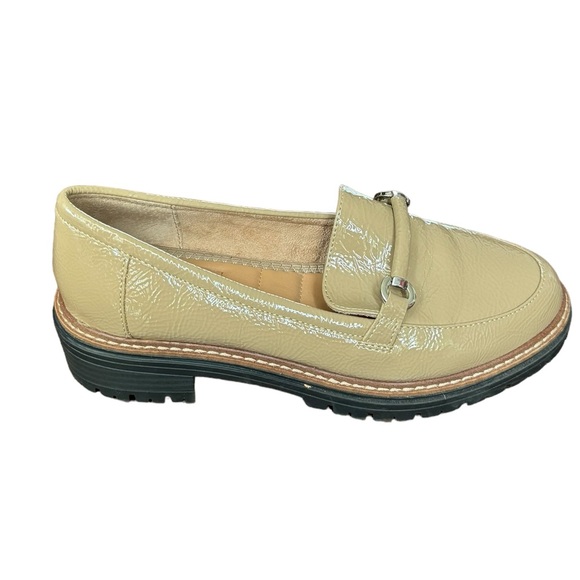Me Too Women’s Lug Sole Tan Loafers Size 7.5 - Picture 4 of 11